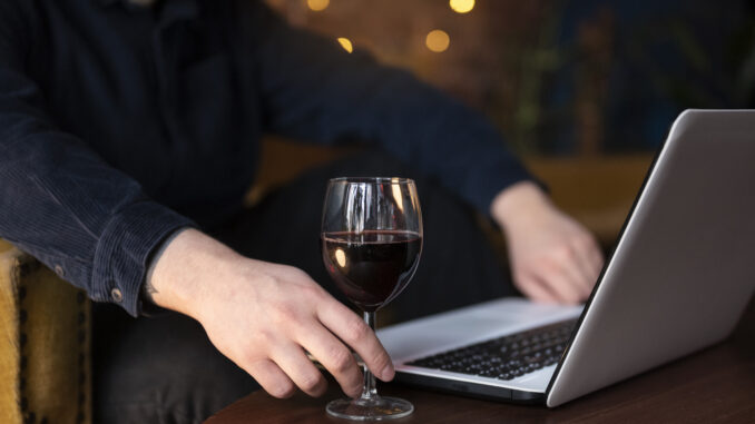 Quali sono i principali vantaggi del conto deposito vincolato online?