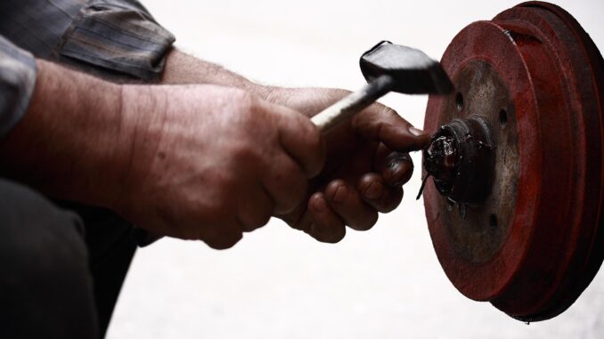 Come effettuare una corretta manutenzione dei freni